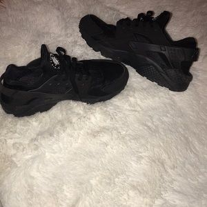 Nike huarache running shoe